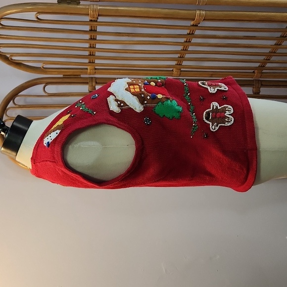 Bobbie Brooks Christmas gingerbread house themed sweater vest size small - Picture 11 of 15